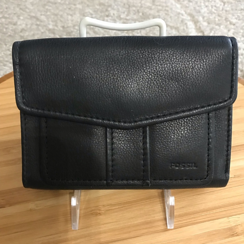 Vintage Fossil leather wallet